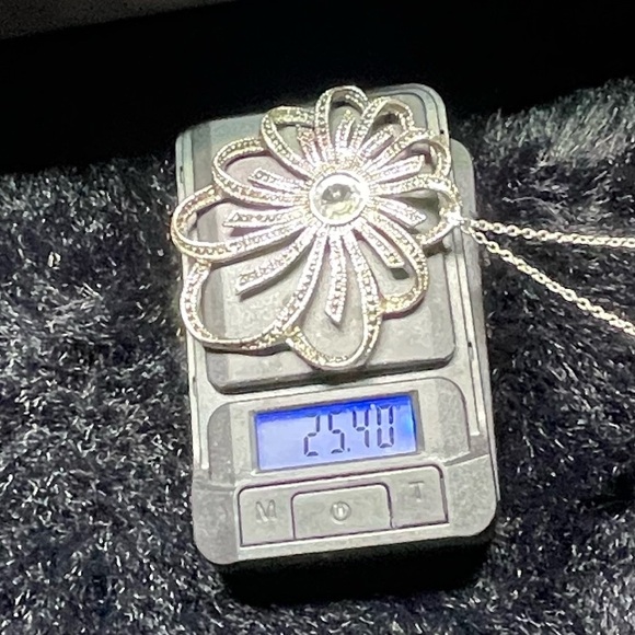 Vintage Large silver rhinestone open flower pendant necklace 22” - Picture 8 of 10